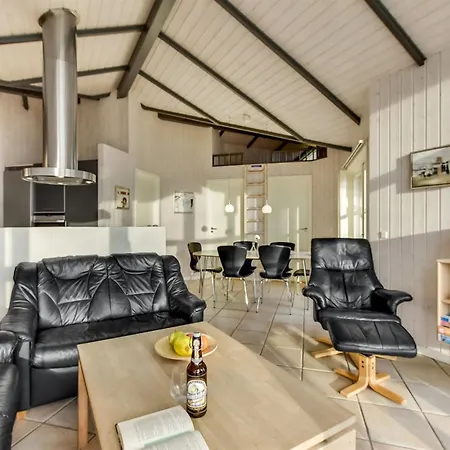 度假居 Maj - 150m From The Sea By Interhome