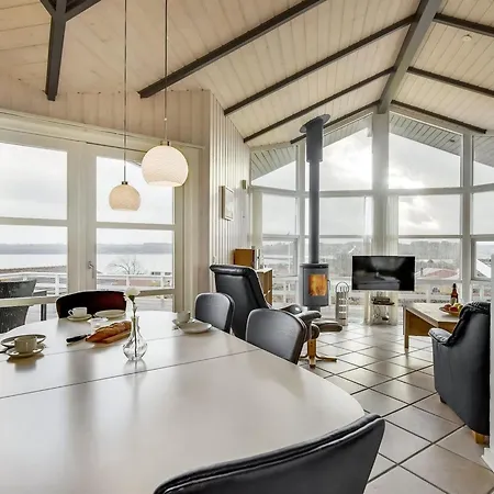 Maj - 150m From The Sea By Interhome 度假居 *