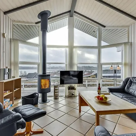 Maj - 150m From The Sea By Interhome Hejls